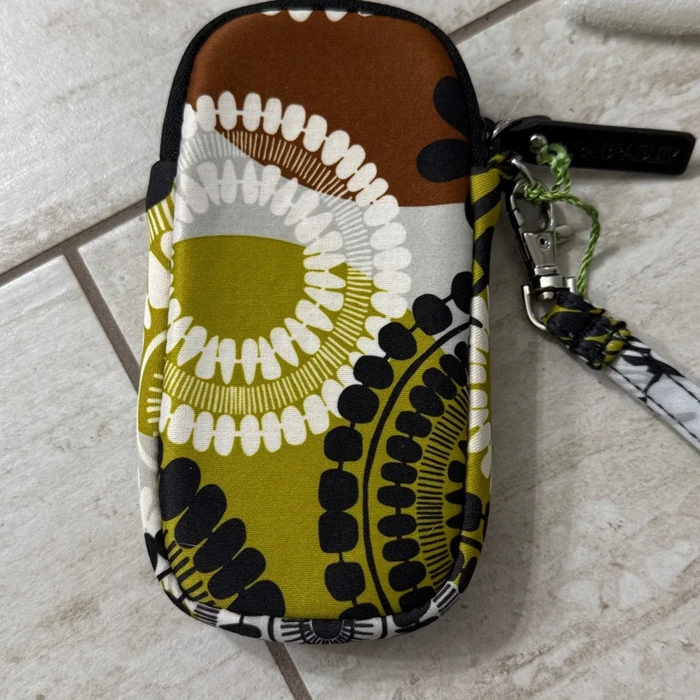 Vera Bradley Cocoa Moss Neoprene Tech Wristlet..NWT